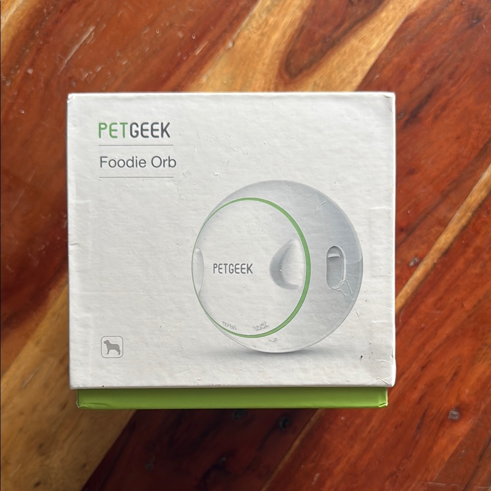 PETGEEK Foodie Orb Pet Toy - brand new